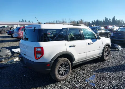 2022 Ford Bronco Sport Big Bend z USA, uszkodzony, nr VIN 3FMCR9B65NRE33678